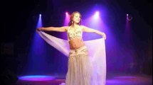 VERY VERY HOT AND SEXY BELLY DANCE WITH ALIA ON VERY BEAUTIFUL SONG