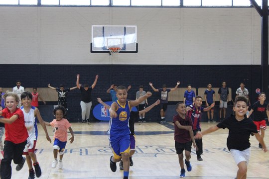 Hoops Factory et la NBA présentent les NBA Basketball School