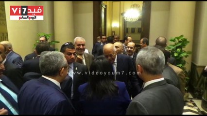 النواب يستقبلون عبد العال بالأحضان والقبلات فى بداية دور الانعقاد الثالث