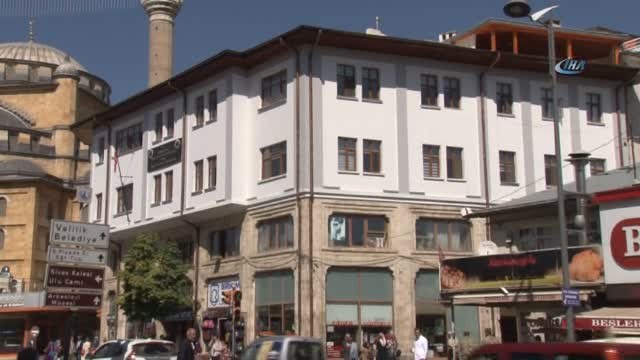 Vakıflar Bölge Müdürlüğü Sonradan Yapılan Katla Tarihin Üzerinde Oturuyor