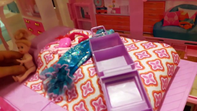 Kuzenim Sürpriz Tv Ceydanın Evini Dağıttık Oyuncakları İle Oynadık