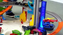 150  Cars Toys DISNEY CARS TONKA BAJA Playing Opening Hot Wheels Ultimate Garage Toys For Kids