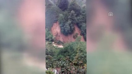 Güneysu'da Heyelan Anı Görüntülendi