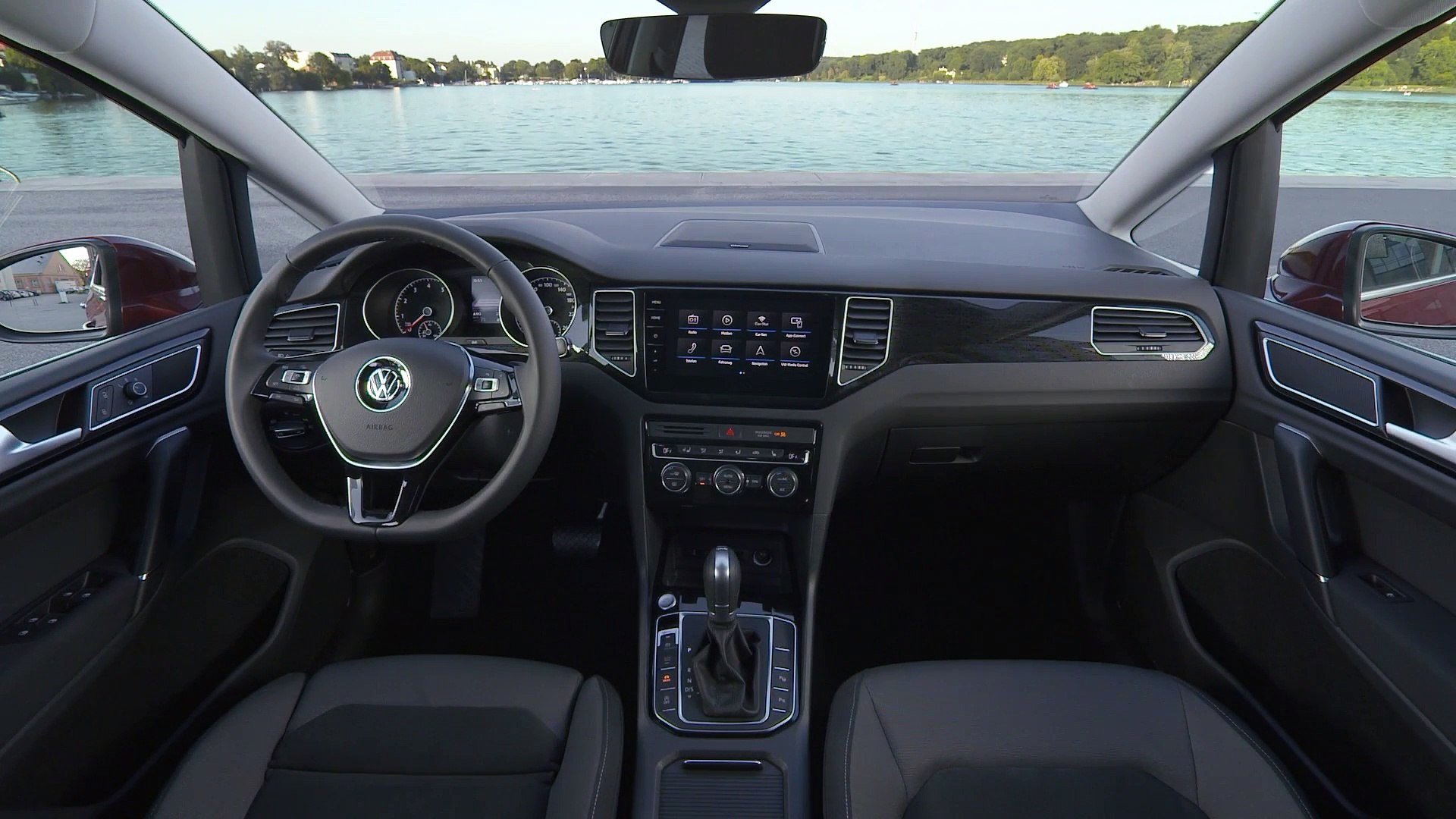 The new Volkswagen Golf Sportsvan Interior Design - video Dailymotion