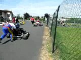Départ en pré grille d'une course de Karting 2tps (2)