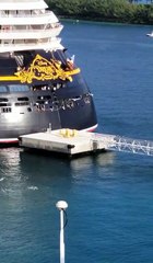 Un accostage raté par un bateau de croisière ! Fail