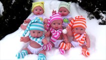 FIVE LITTLE BABIES Jumping on the Bed  Snow  - Jumping on the bed Nursery Rhyme Collection