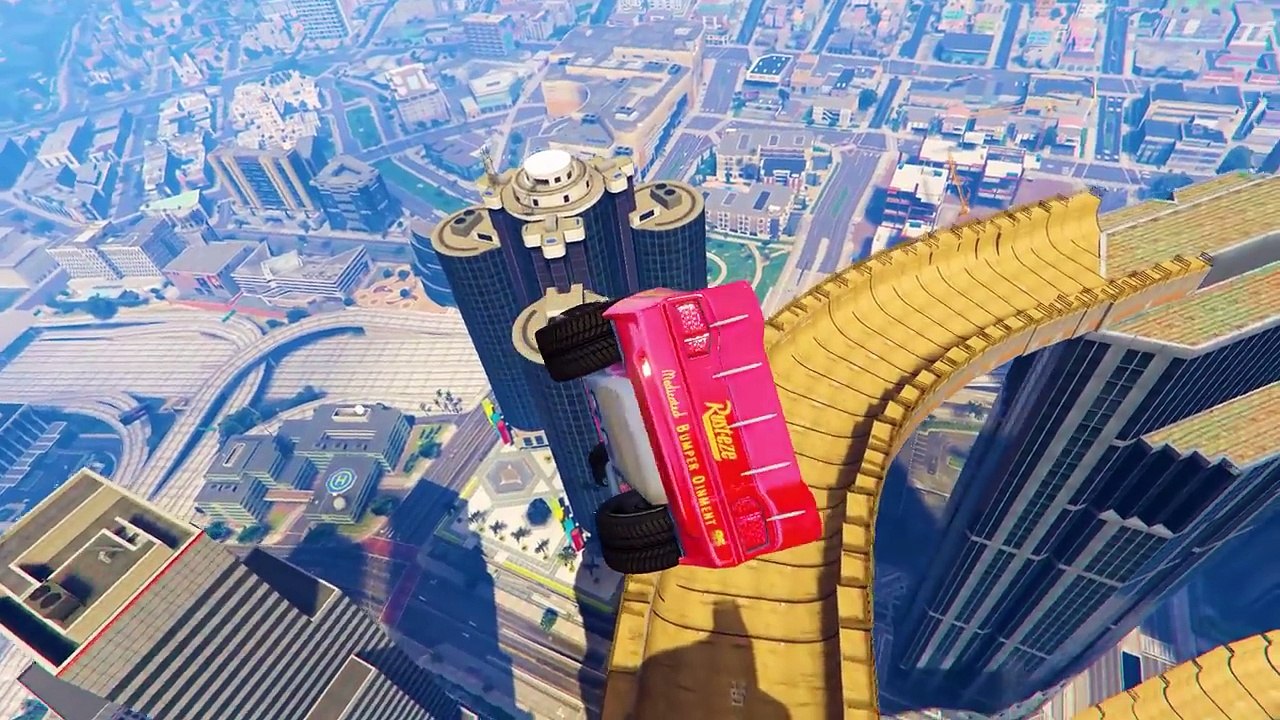 New Disney Cars Spiderman Lost Control) and Lightning McQueen Nigel Gearsley Finn McMissile