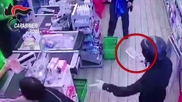 Extracomunitario sventa una rapina e fa arrestare il malvivente