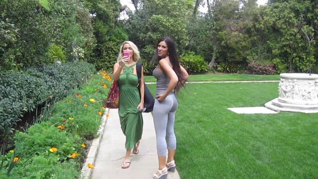 Evo šta je stvarno Stanija Dobrojevic radila u vili Hju Hefnera