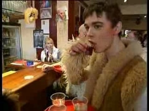 course de garcons de cafe