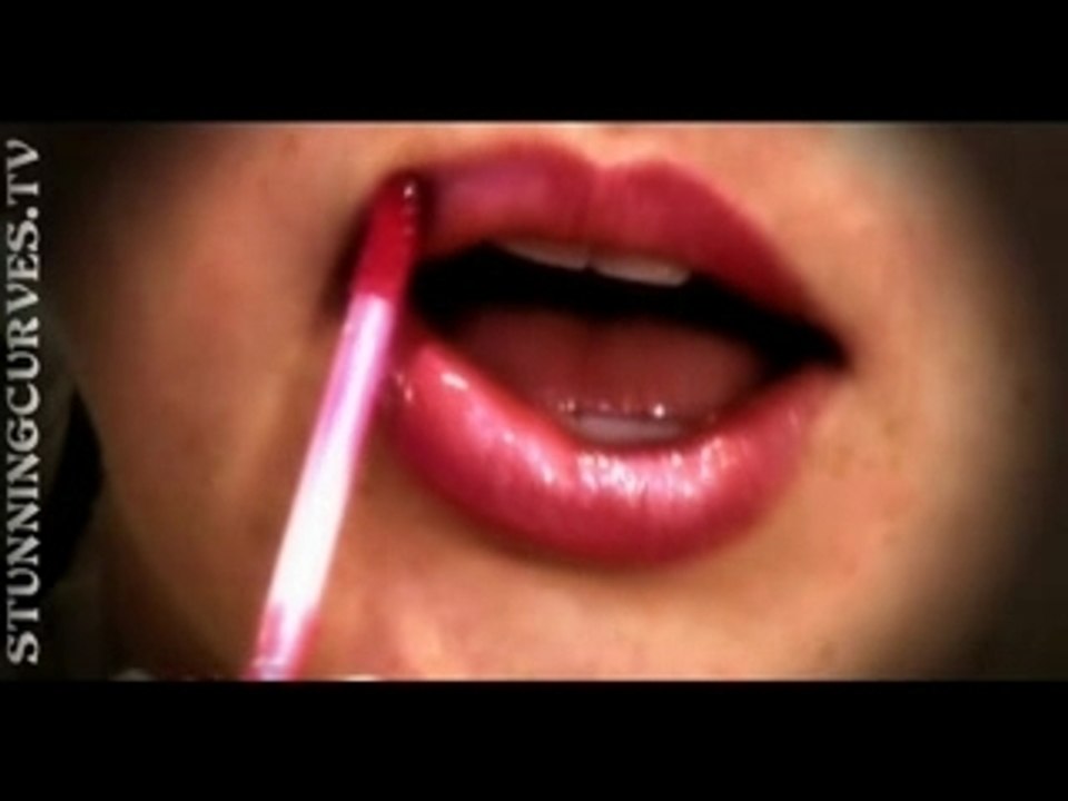 Stunning Lips 0002 - StunningCurves.TV
