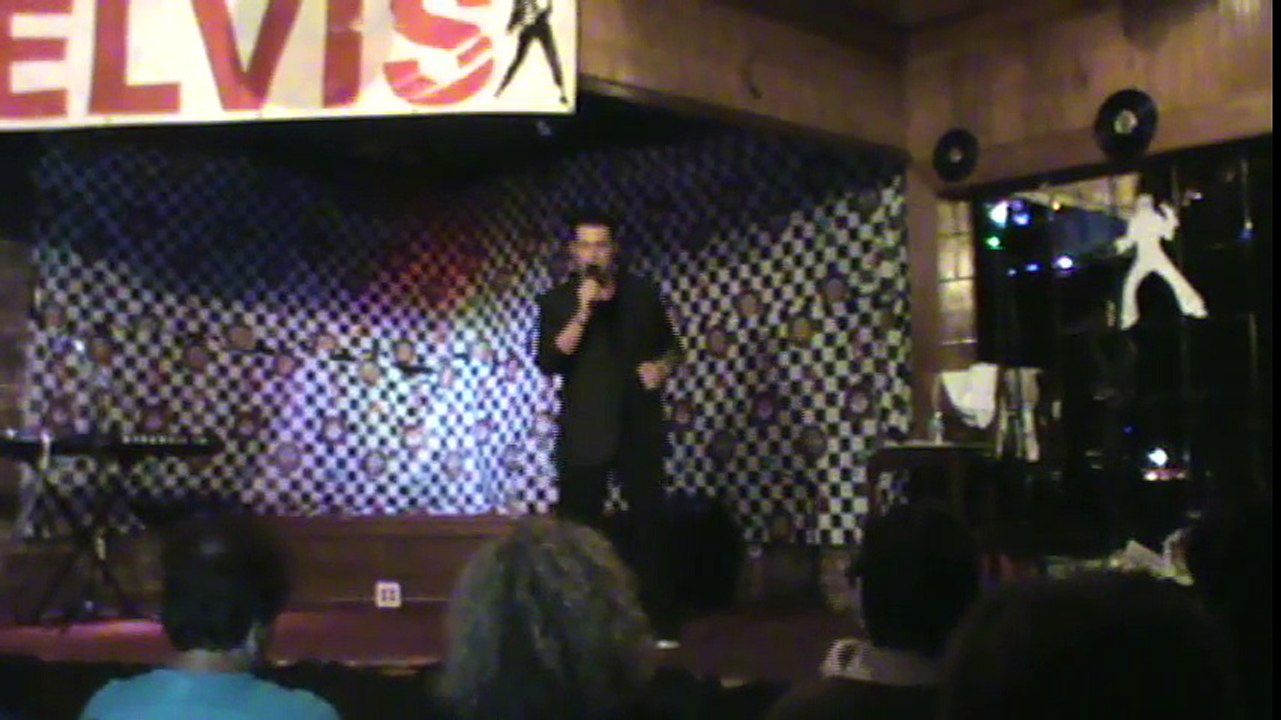 Franz Goovaerts sings 'Walking In Memphis' Elvis Week 2015