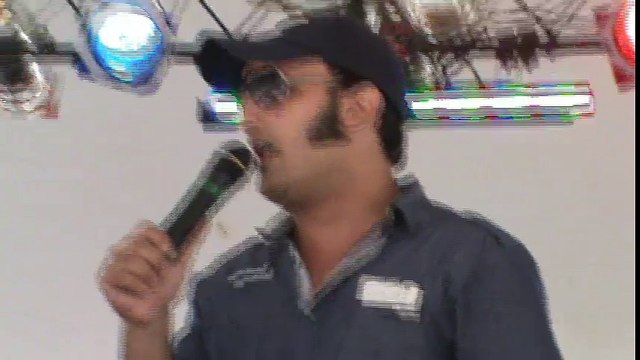 Gordon Davis sings 'Amazing Grace' Elvis Week 2013