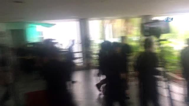 Kim Jong-Nam'ı Öldürmekle Suçlanan İki Kadın Hakim Karşısına Çıktı