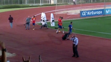 İspanyol taraftarlardan Pique'ye küfür!