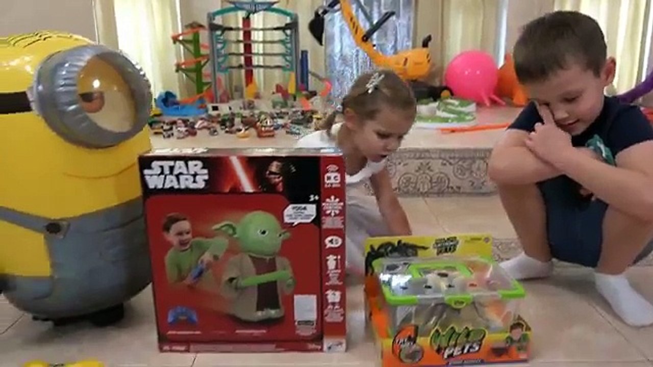 Миньоны VS Star Wars и ещё Паук Кто сильнее Миньон против Йоды из Звездные войны и бешенный кролик
