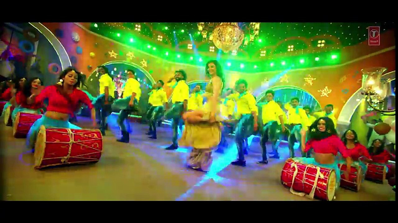 Nagada Nagada Video 2017