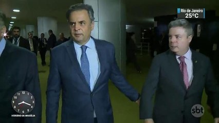 Defesa de Aécio Neves recorre de afastamento