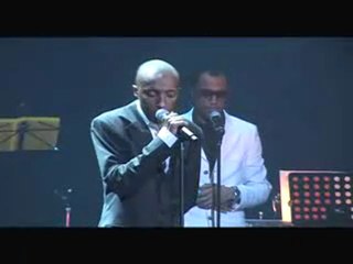 Soprano " Puisqu'il faut vivre " LIVE 2007