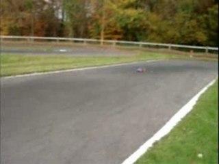 Tour de piste avec ma V-One RRR