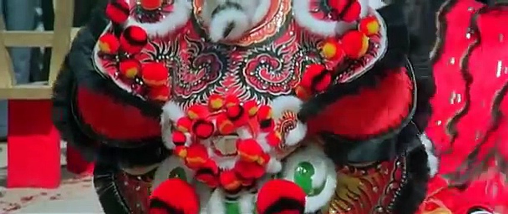 Dreadnaught (1981) - Lion Dance