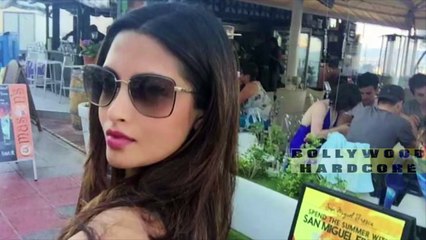 वेटर से ही कर डाली ऐसा काम करने की डिमांड इस हीरोइन ने-D9KGVN1w8kk