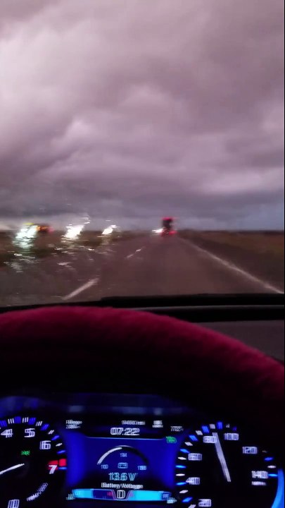 Ces nuages de pluie sont impressionnant - tempete au Texas