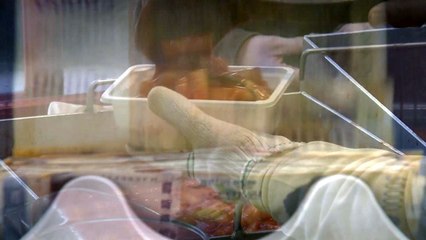 자영업자 20%는 1년에 천만 원도 못 벌어 / YTN