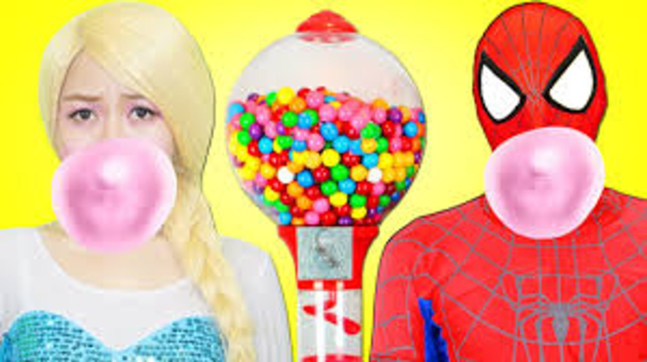 Spiderman Frozen Elsa & Joker Funny Gumball Machine w- Batman Superman Anna Superhero in Real Life