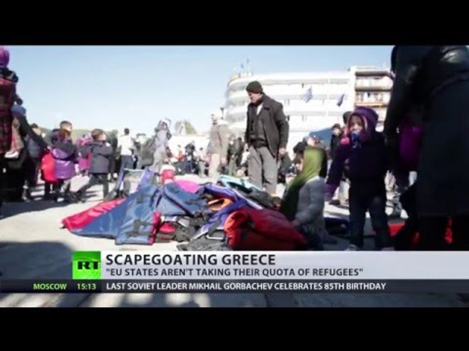 European bottleneck: Thousands of migrants stuck at Greece-Macedonia border