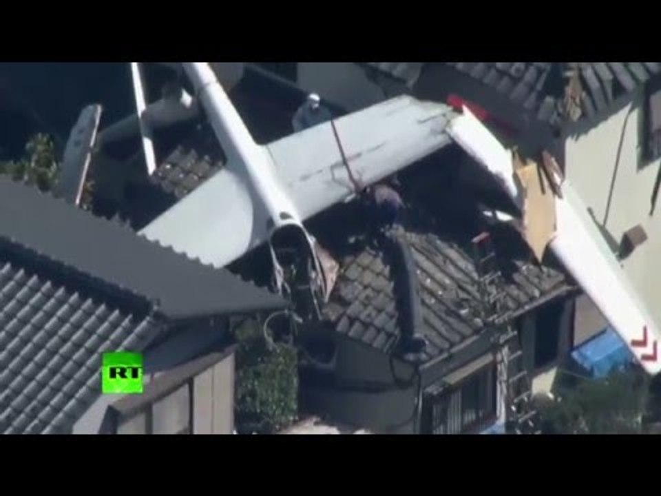 Glider crashes into residential houses in Chiba prefecture, Japan