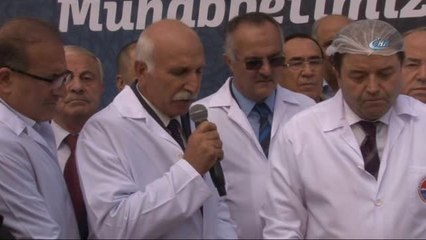 Maltepe Belediyesi, Binlerce Kişiye Aşure İkram Etti