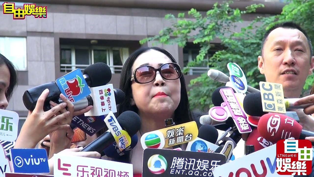 許純美收到阿彌陀佛簡訊 身家300億照顧窮苦人-dTaudC4bqYo