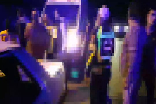 MAKAS ATMAYA ÇALIŞIRKEN MAKASI KIRDI