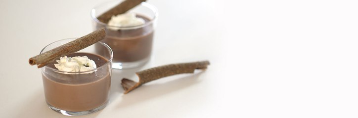 حلى الكريما بالقهوة بخطوات سهلة و سريعة