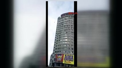 Otel parasını ödememek için cambazlık yaptı