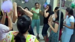 medical college girls hostel dance video---viral video--see what happen when girls are allon...