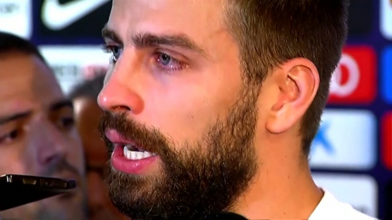 Gerard Pique booed off pitch while training with Spain