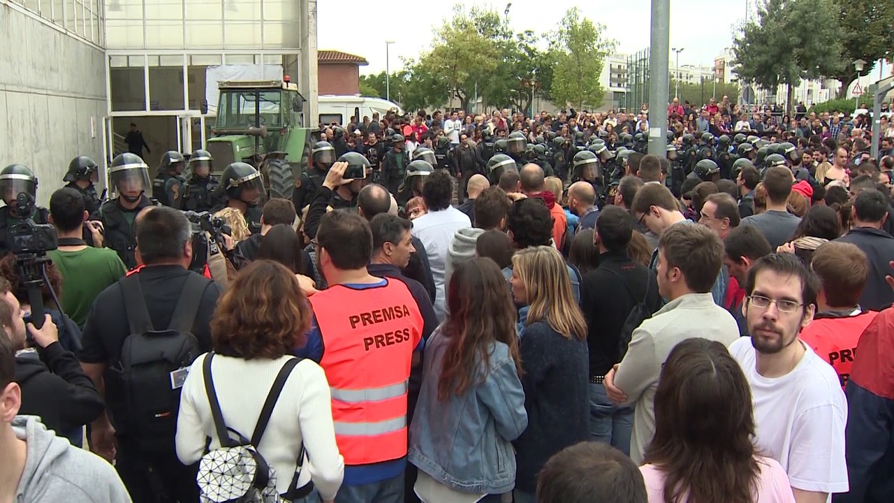 PSOE propone reprobar a Santamaría por cargas p...