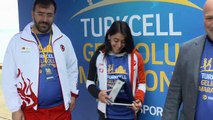 Turkcell Gelibolu Maratonu'nda Mizgin Ay'a plaket verildi!