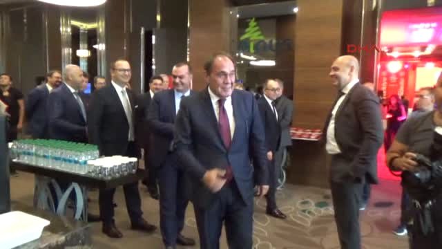 Demirören Milli Takımın İzlanda ve Finlandiya Maçlarını Kayıpsız Geçeceğine İnanıyoruz