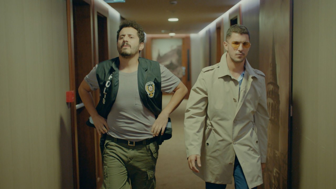 Klavye Delikanlıları 1. Bölüm Hücum Mode On