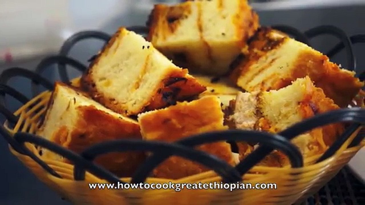 Ethiopian Food - Doro Dabo recipe - Chicken Bread Amharic English - Injera Kitfo Doro Berbere