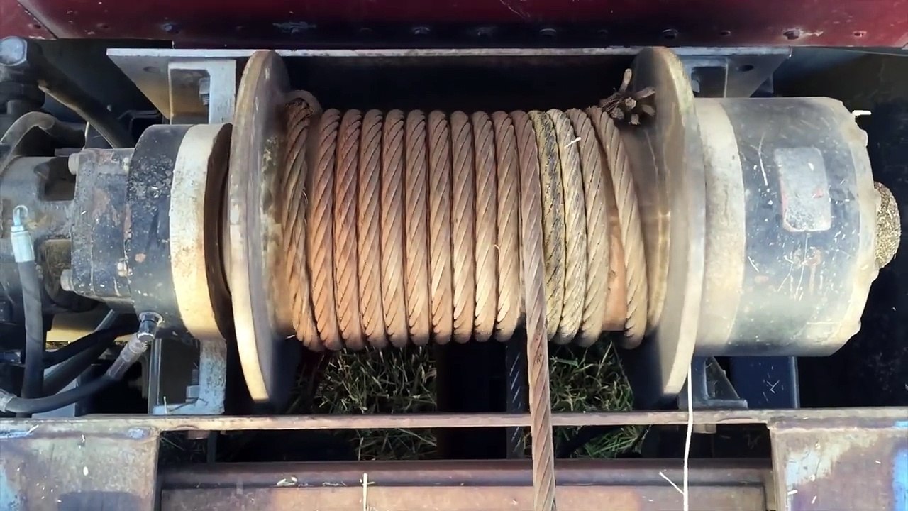 Selfloading Round Bale Truck 1