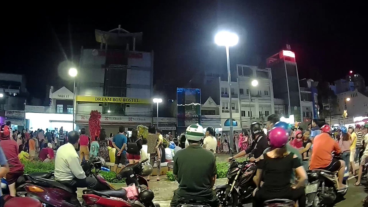 Xem múa Lân ngày Tết Trung Thu ở Vũng Tàu 2017