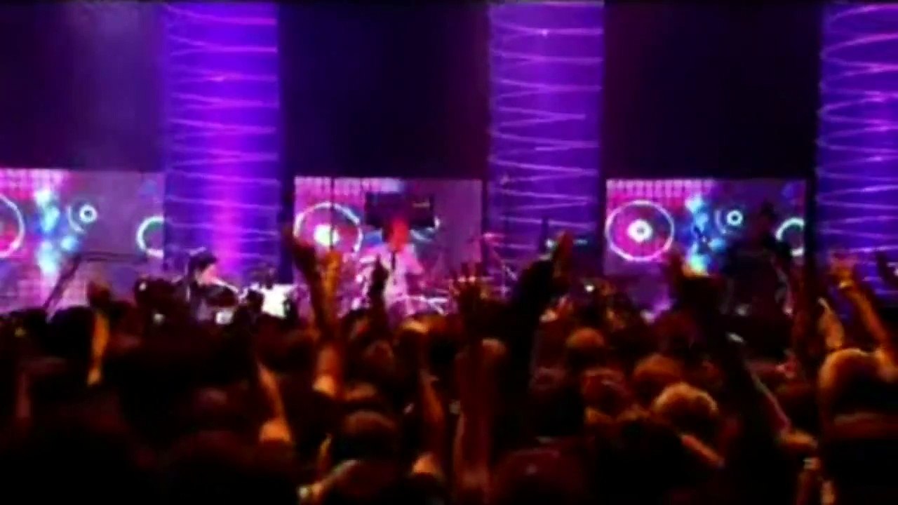 Muse - Feeling Good, London Shepherds Bush Empire, 06/28/2006