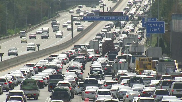 [YTN 실시간뉴스] 오늘 고속도로 정체 극심...오후 4시쯤 절정 / YTN