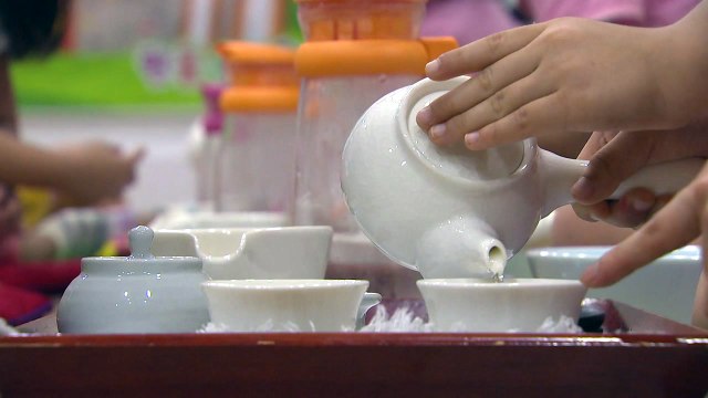 전통 차 교육, 인성 교육에도 한몫 / YTN
