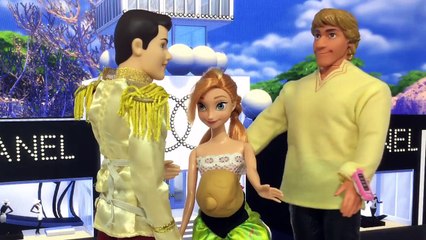 Frozen Anna is play-doh pregnant and Disneys Evil Queen kidnaps her baby!